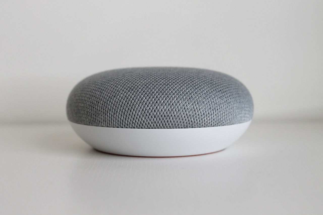 découvrez comment les assistants vocaux révolutionnent notre quotidien : fonctionnalités, avantages et conseils pour choisir le meilleur assistant vocal adapté à vos besoins.