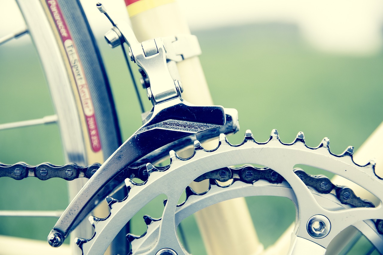services-02 road bike, gear, vintage, bottom bracket, close up, chain, bicycle, technology, circuit, bicycle, bicycle, bicycle, bicycle, bicycle